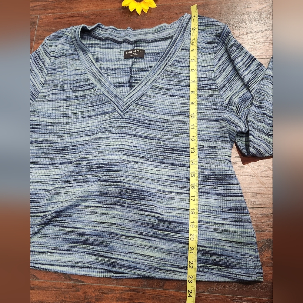 LANE BRYANT V-NECK SWEATER 🌟🫶 - Picture 5 of 9
